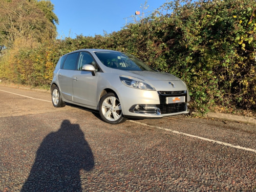 Renault Scenic  DYNAMIQUE TOMTOM DCI