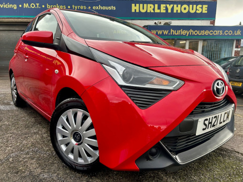 Toyota AYGO  1.0 VVT-i x-play Hatchback 5dr Petrol Manual Euro 6 (Safety Sense) (71 ps) 