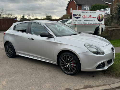 Alfa Romeo Giulietta  2.0 JTDM-2 QV Line TCT Euro 6 (s/s) 5dr