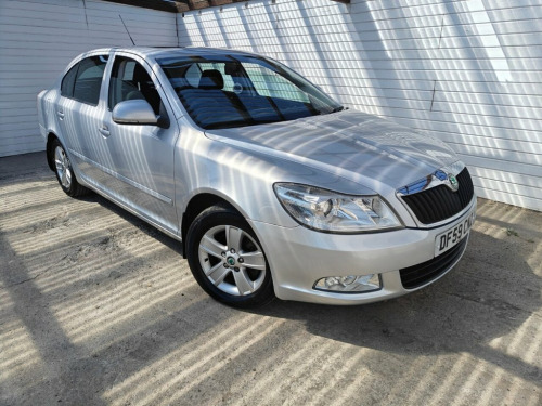 Skoda Octavia  1.8 TSI SE Hatchback 5dr Petrol DSG Euro 4 (160 ps