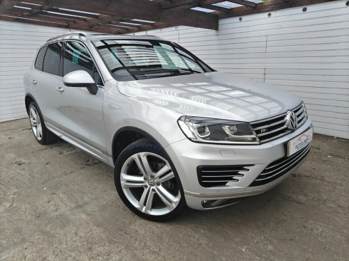 Volkswagen Touareg  3.0 TDI V6 BlueMotion Tech R-Line Plus SUV 5dr Die
