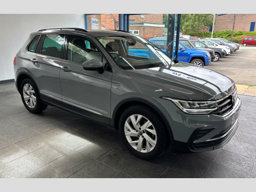 Volkswagen Tiguan  1.5 TSI Life