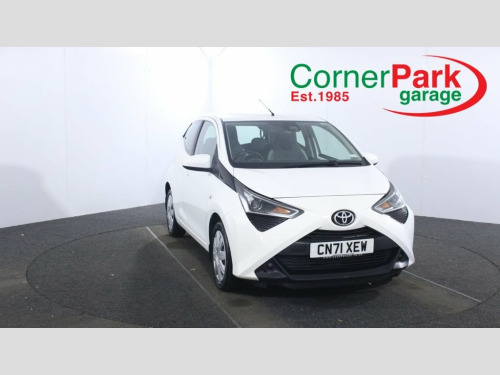 Toyota AYGO  1.0 VVT-i x-play Hatchback 5dr Petrol x-shift Euro