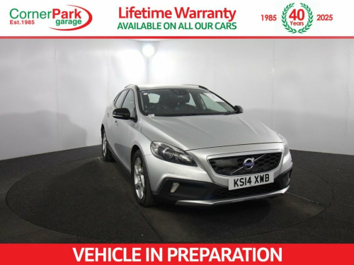 Volvo V40  2.0 D3 Lux Nav Hatchback 5dr Diesel Geartronic Eur