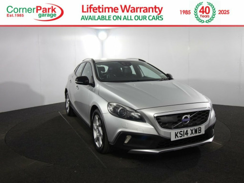Volvo V40  2.0 D3 Lux Nav Hatchback 5dr Diesel Geartronic Eur