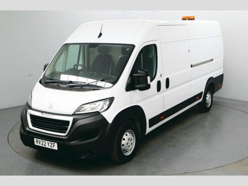 Peugeot Boxer  2.2 BlueHDi 435 Professional Panel Van 5dr Diesel 