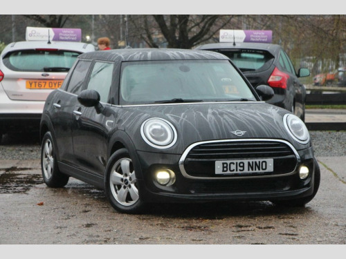 MINI Hatch  1.5 Cooper Classic Hatchback 5dr Petrol Steptronic