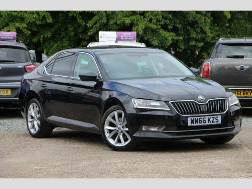 Skoda Superb  2.0 TSI SE L Executive Hatchback 5dr Petrol DSG Eu