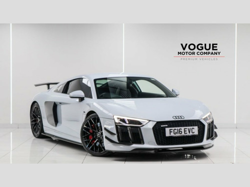 Audi R8  5.2 V10 QUATTRO 2d 533 BHP Click | Deliver + Finan