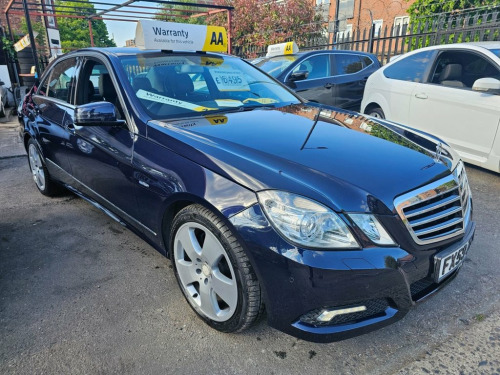 Mercedes-Benz E-Class E350 3.0 E350 CDI V6 BlueEfficiency Avantgarde Saloon 4
