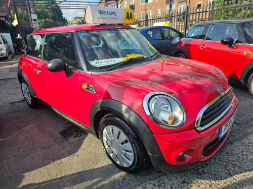 MINI Hatch  1.6 First Hatchback 3dr Petrol Manual Euro 5 (75 p