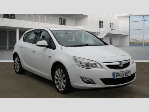 Vauxhall Astra  1.6 16v Exclusiv Hatchback 5dr Petrol Manual Euro 