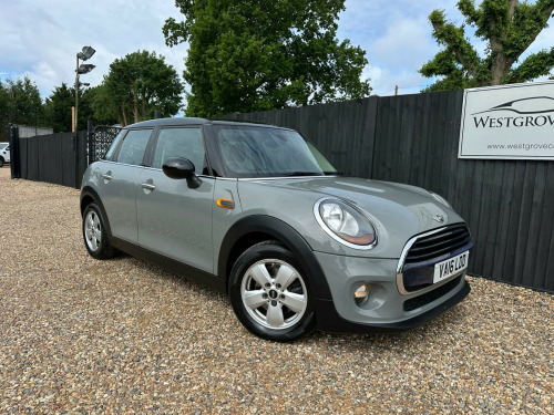 MINI Hatch  1.5 Cooper Auto Euro 6 (s/s) 5dr