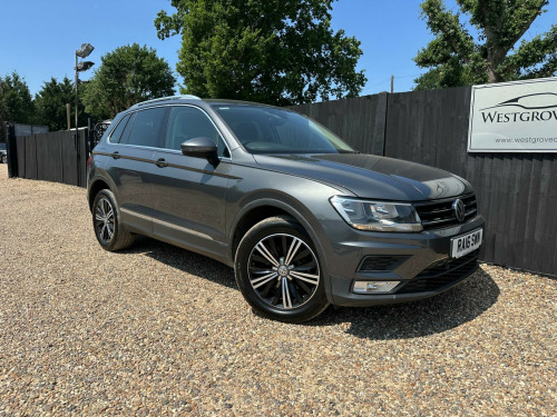 Volkswagen Tiguan  2.0 TDI BlueMotion Tech SE Navigation DSG 4Motion Euro 6 (s/s) 5dr
