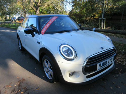 MINI Hatchback  1.5 Cooper Classic II 5dr Auto