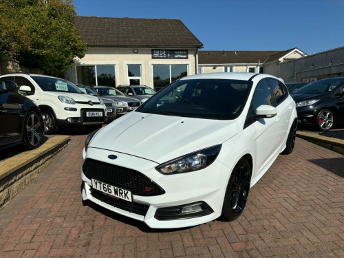 Ford Focus  2.0 TDCi ST-2 Euro 6 (s/s) 5dr
