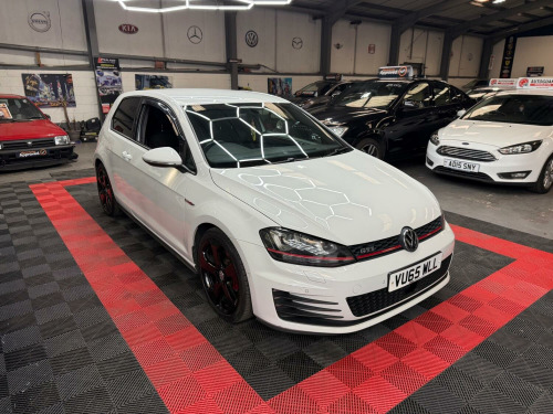 Volkswagen Golf  2.0 TSI BlueMotion Tech GTI Launch