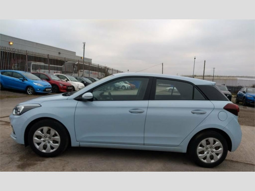 Hyundai i20  1.2 S Connect Hatchback 5dr Petrol Manual Euro 6 (