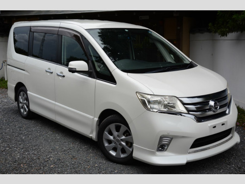 Nissan Serena  HWS 2.0i Auto