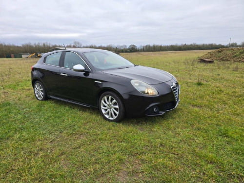 Alfa Romeo Giulietta  1.6 JTDM-2 Veloce Hatchback 5dr Diesel Manual Euro