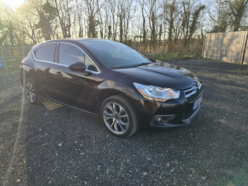 DS DS 4  1.6 BlueHDi DStyle Nav Hatchback 5dr Diesel Manual