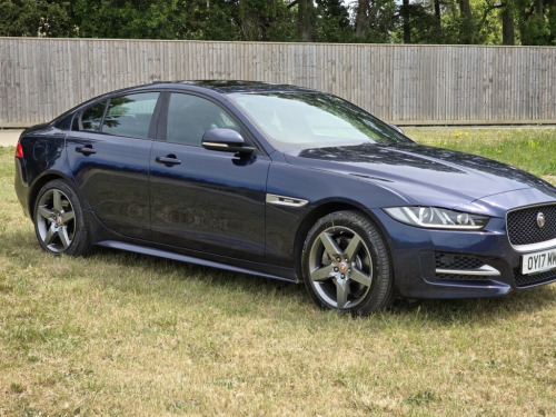 Jaguar XE  2.0d R-Sport Saloon 4dr Diesel Auto AWD Euro 6 (s/