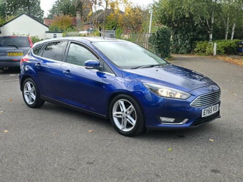 Ford Focus  1.0T EcoBoost Titanium Hatchback 5dr Petrol Manual