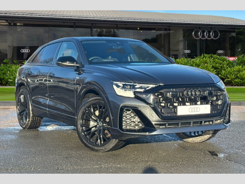 Audi Q8   
