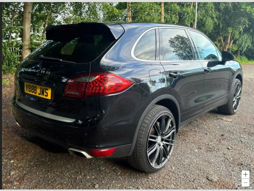 Porsche Cayenne  3.0 TD V6 SUV 5dr Diesel Tiptronic 4WD Euro 5 (s/s