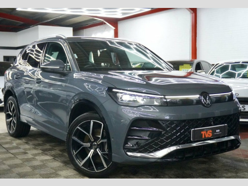 Volkswagen Tiguan  1.5 TSI eHybrid 19.7kWh R-Line SUV 5dr Petrol Plug 