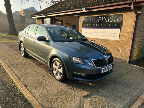 Skoda Octavia  1.6 TDI SE Technology Hatchback 5dr Diesel Manual 