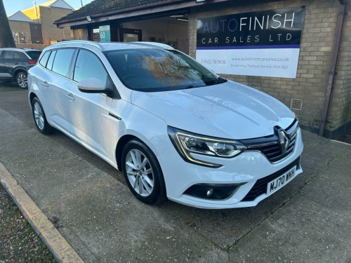 Renault Megane  1.5 Blue dCi Play Sport Tourer 5dr Diesel Manual E