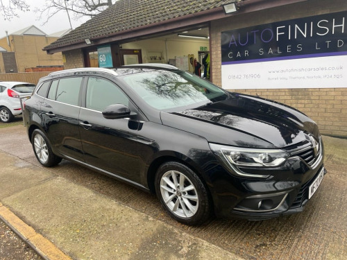 Renault Megane  1.5 Blue dCi Play Sport Tourer 5dr Diesel Manual E