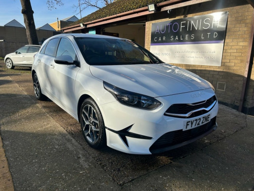 Kia ceed  1.5 T-GDi 3 Hatchback 5dr Petrol Manual Euro 6 (s/ 