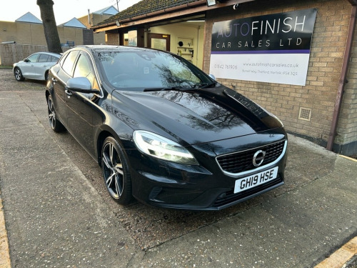 Volvo V40  2.0 D2 R-Design Edition Hatchback 5dr Diesel Manua 