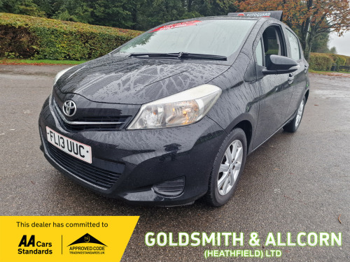 Toyota Yaris  1.33 VVT-i TR 5dr ++LOW TAX++ONLY 16,400 MILES+++