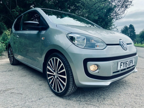 Volkswagen up!  1.0 GROOVE UP 3d 74 BHP 17" Alloys, Touch Scr