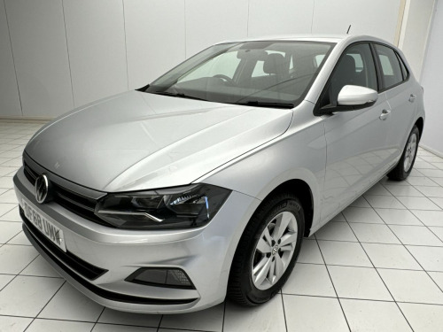 Volkswagen Polo  1lt 5dr Se Tsi