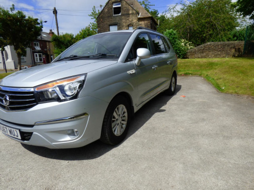 Ssangyong Turismo  2.2 EX 5dr
