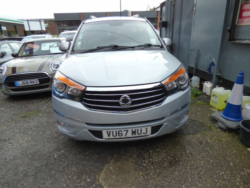Ssangyong Turismo  2.2 EX 5dr