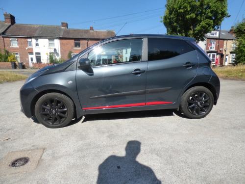 Toyota AYGO  1.0 VVT-i X-Press 5dr x-shift