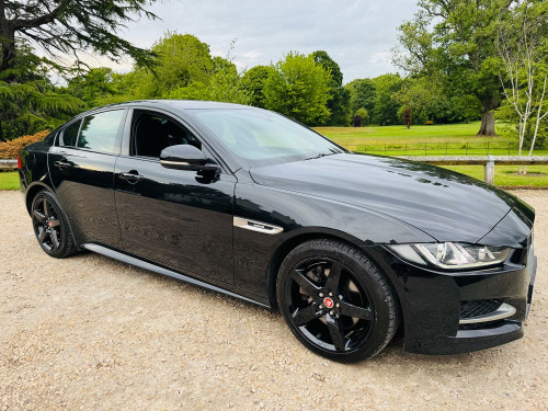 Jaguar XE 2.0 i GPF R-Sport