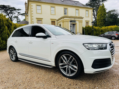 Audi Q7  3.0 TDI V6 45 S line