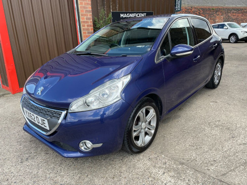 Peugeot 208  1.4 HDi Allure