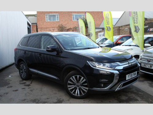 Mitsubishi Outlander  4