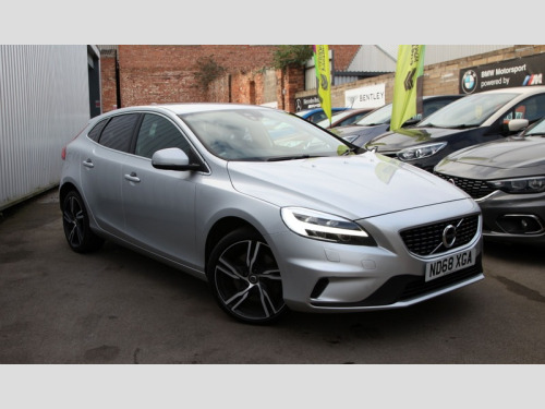 Volvo V40  T2 R-DESIGN PRO