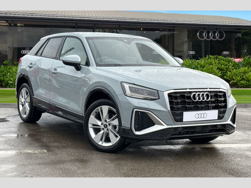 Audi Q2   