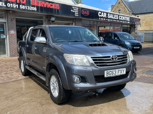 Toyota Hi-Lux  3.0 D-4D Invincible