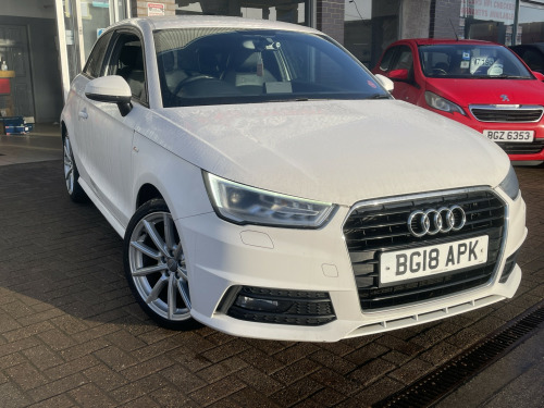 Audi A1  1.6 TDI S line 