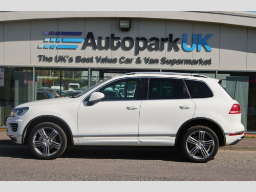 Volkswagen Touareg  3.0 V6 R-LINE TDI BLUEMOTION TECHNOLOGY 5d 259 BHP